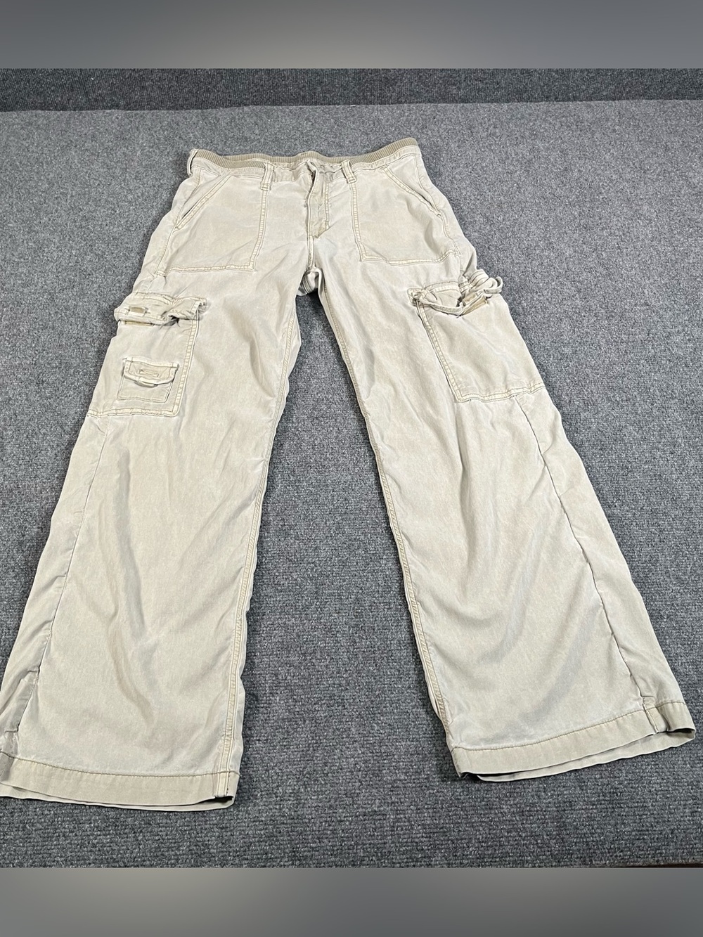American Eagle Baggy Wide Leg Cargo Pants Womens Size 8 Parachute Y2K Beige